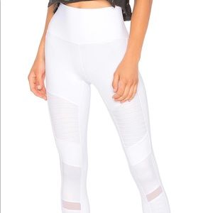 Alo Yoga Moto Legging in Glossy White size S.
